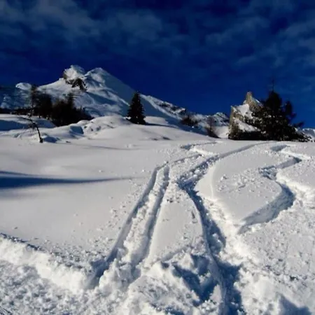 Chalet Rio - Ovronnaz - Swiss Alps 샬레 *