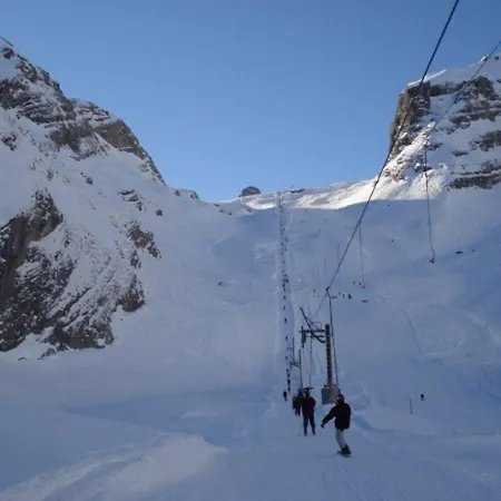 Chalet Rio - Ovronnaz - Swiss Alps 샬레 *